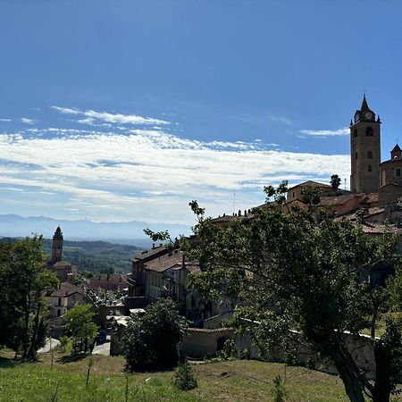 Appartamento "La Poesia Della Terra" Monforte D'Alba Exterior photo